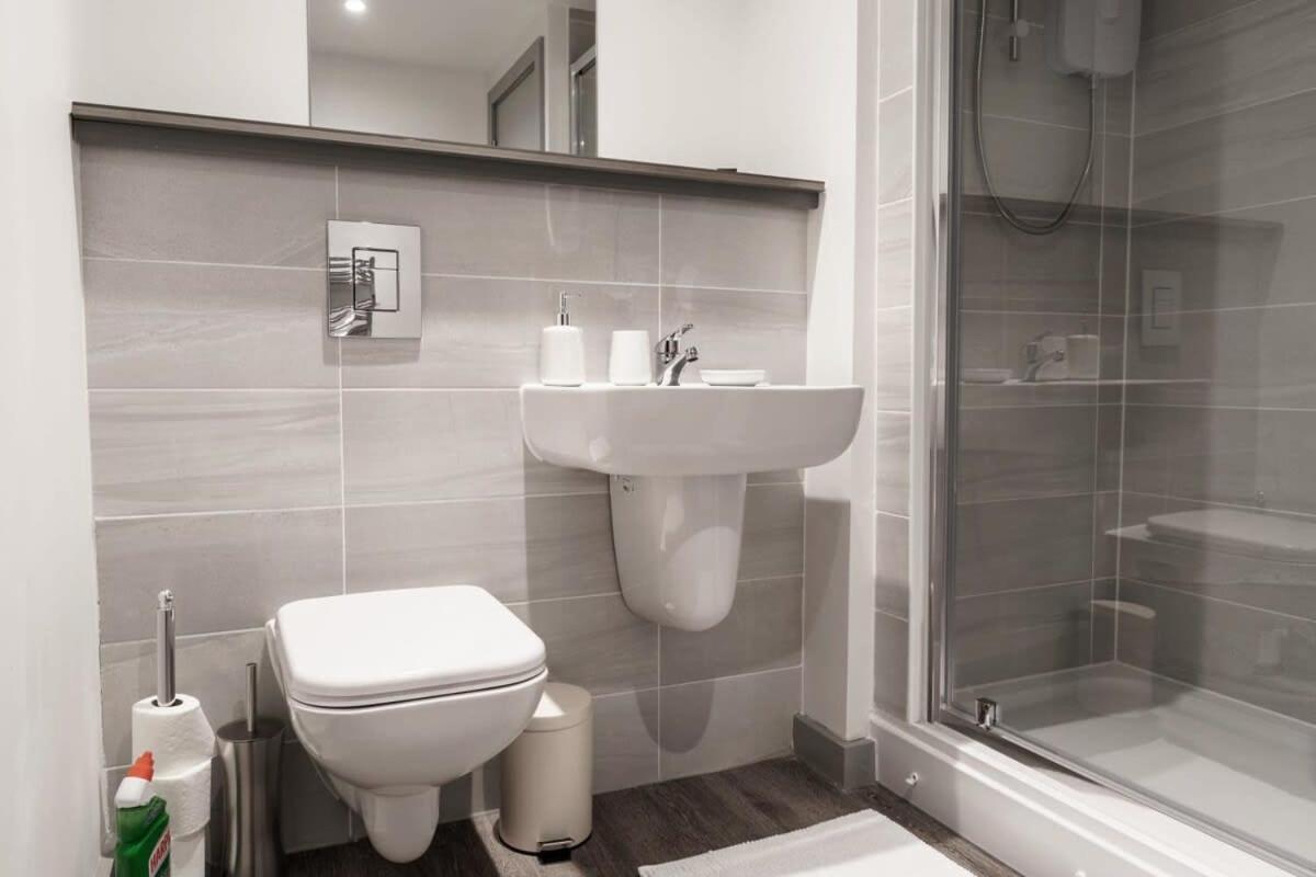Lovely 1 Bed Apartment In Liverpool Centre Exterior photo