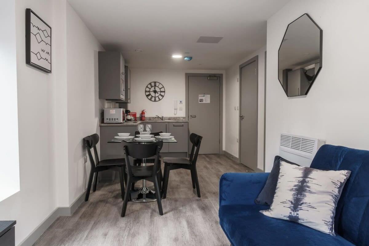 Lovely 1 Bed Apartment In Liverpool Centre Exterior photo
